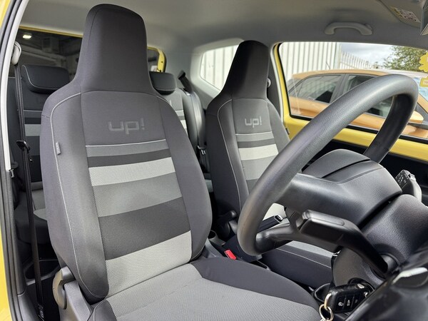 Used Volkswagen up! 2016 for sale - 76182024: Photo 30