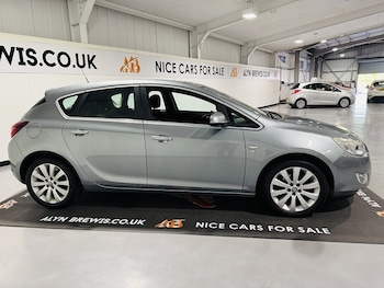 Used Vauxhall Astra 2010 for sale - 75581312: Photo