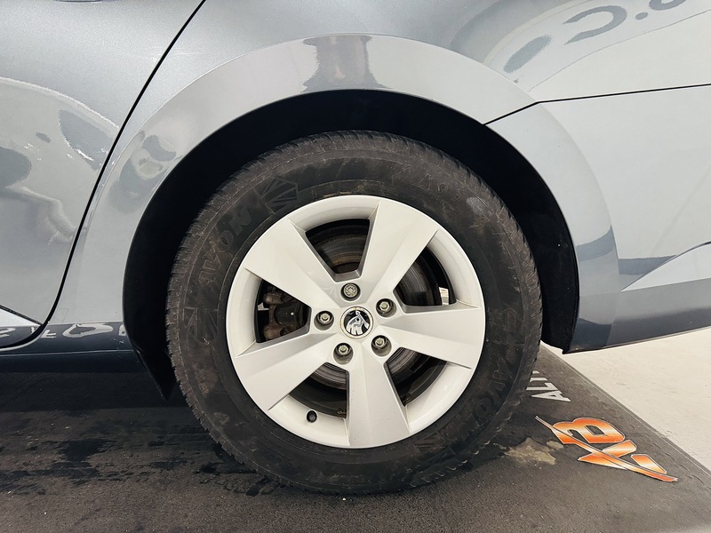 Used Skoda Superb 2015 for sale - 77125717: Photo 15