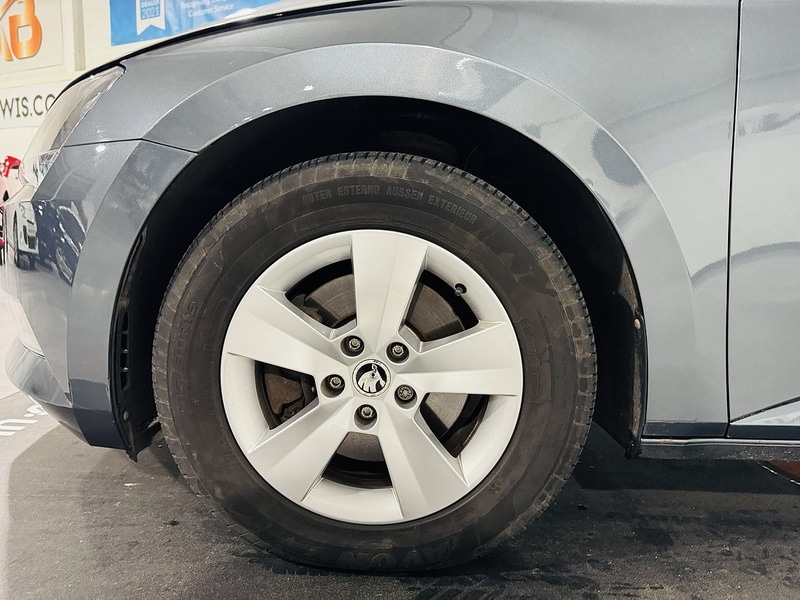 Used Skoda Superb 2015 for sale - 77125717: Photo 16