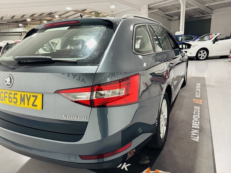 Used Skoda Superb 2015 for sale - 77125717: Photo 9