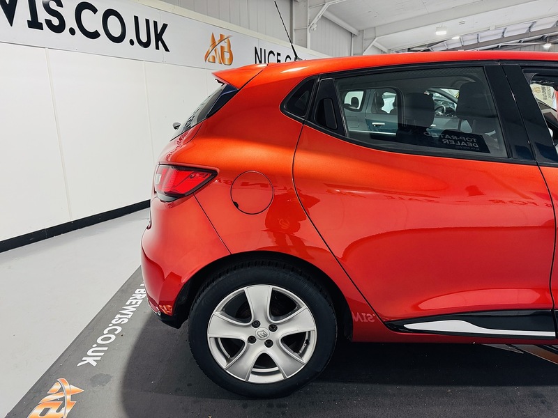 Used Renault Clio 2015 for sale - 76845891: Photo 11