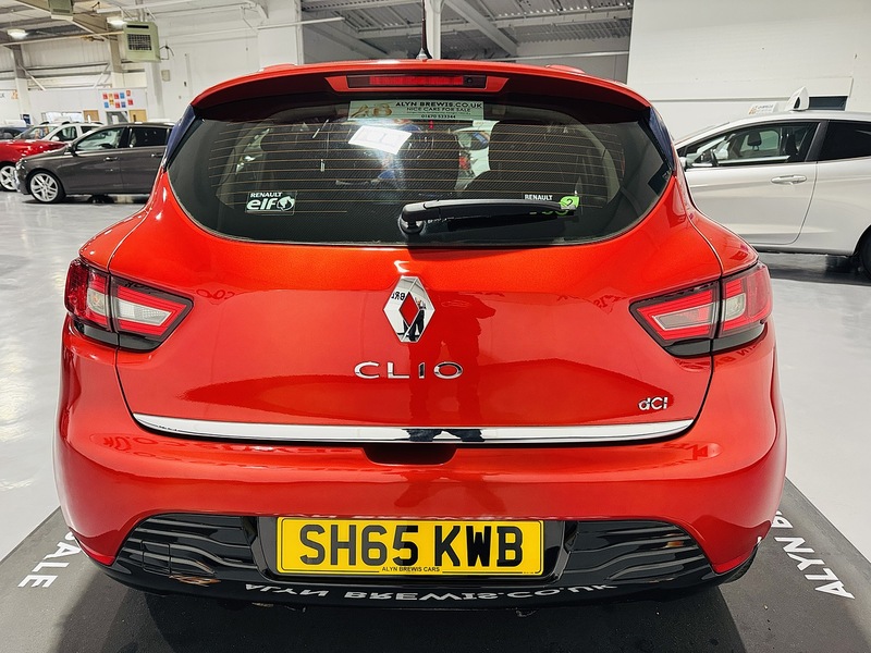Used Renault Clio 2015 for sale - 76845891: Photo 13