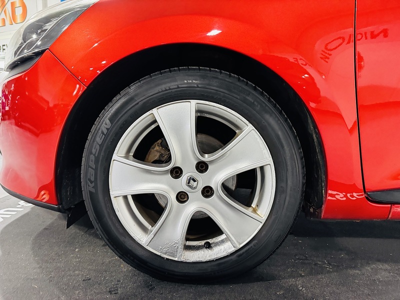 Used Renault Clio 2015 for sale - 76845891: Photo 16