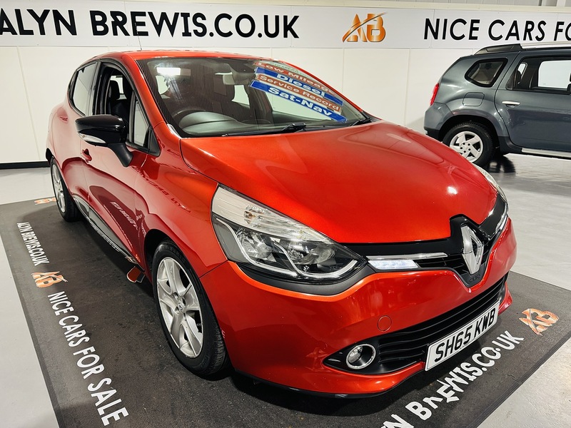 Used Renault Clio 2015 for sale - 76845891: Photo 2