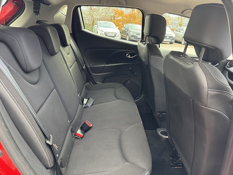 Used Renault Clio 2015 for sale - 76845891: Photo 30