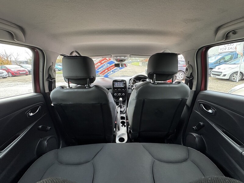 Used Renault Clio 2015 for sale - 76845891: Photo 37