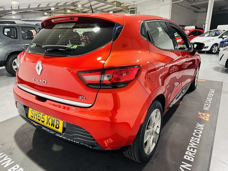 Used Renault Clio 2015 for sale - 76845891: Photo 4