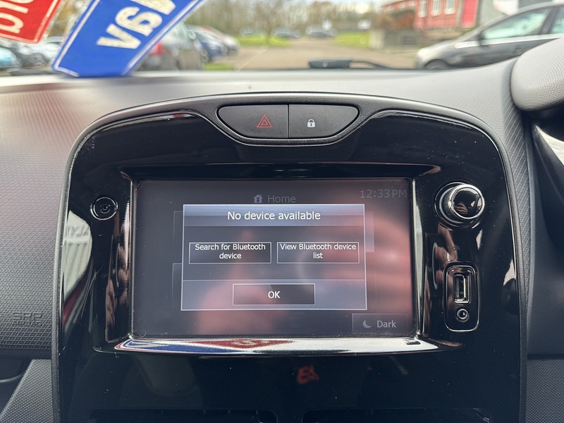 Used Renault Clio 2015 for sale - 76845891: Photo 45