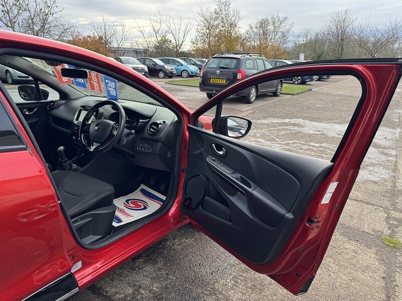 Used Renault Clio 2015 for sale - 76845891: Photo 54