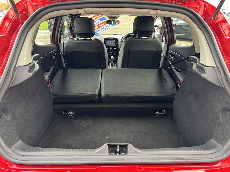 Used Renault Clio 2015 for sale - 76845891: Photo 59