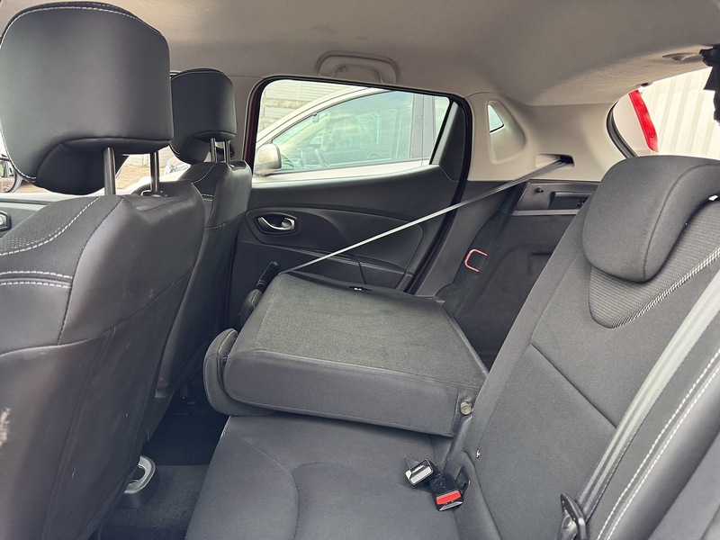 Used Renault Clio 2015 for sale - 76845891: Photo 64