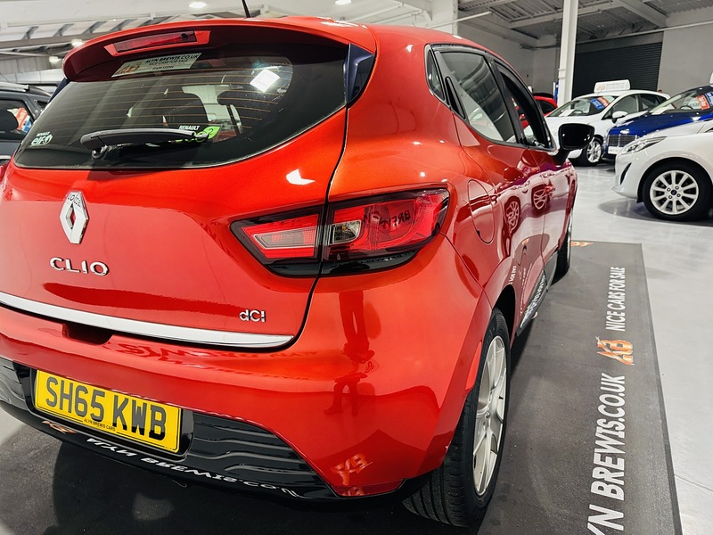 Used Renault Clio 2015 for sale - 76845891: Photo 9