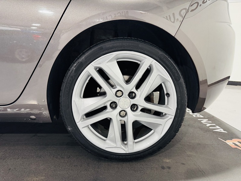 Used Peugeot 308 2014 for sale - 76665851: Photo 15