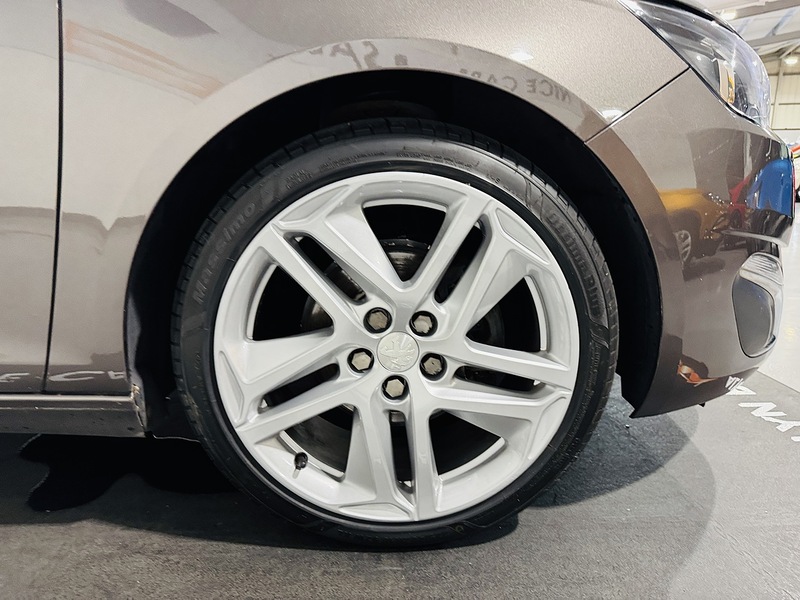 Used Peugeot 308 2014 for sale - 76665851: Photo 17