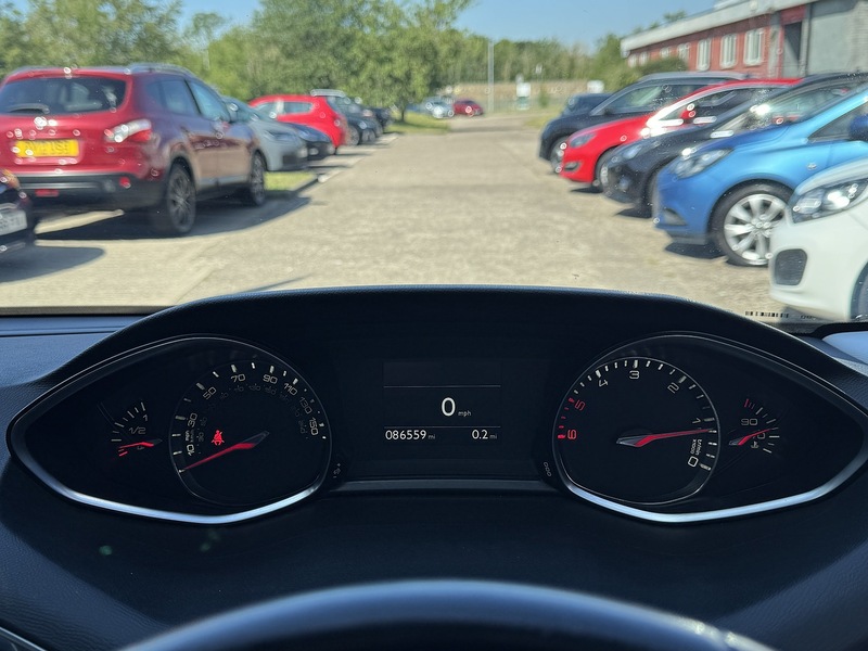 Used Peugeot 308 2014 for sale - 76665851: Photo 38