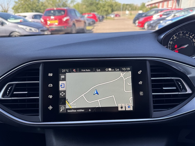 Used Peugeot 308 2014 for sale - 76665851: Photo 41