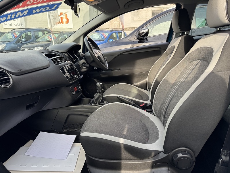 Used Fiat Punto 2013 for sale - 76323769: Photo 26