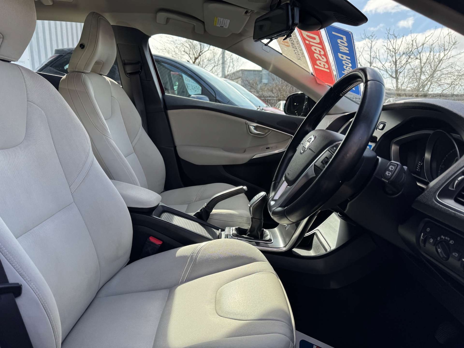 Used Volvo V40 2013 for sale - 78053753: Photo 33