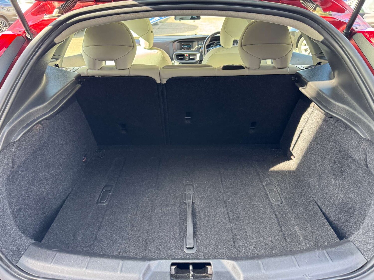 Used Volvo V40 2013 for sale - 78053753: Photo 58