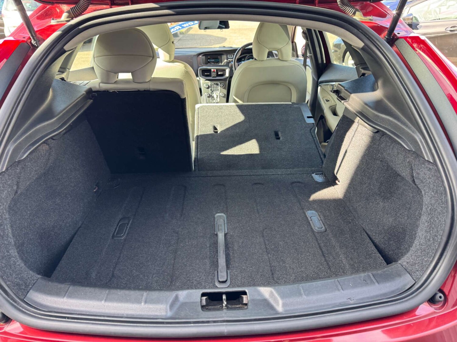 Used Volvo V40 2013 for sale - 78053753: Photo 62