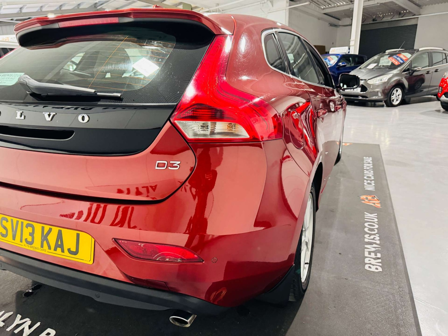 Used Volvo V40 2013 for sale - 78053753: Photo 9