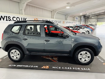 Used Dacia Duster 2014 for sale - 75855499: Photo