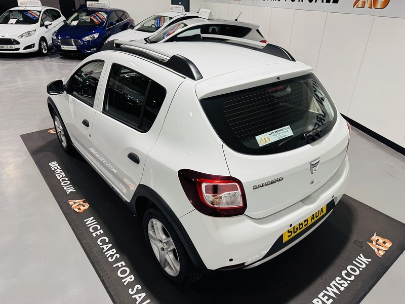Used Dacia Sandero Stepway 2015 for sale - 76740811: Photo 24