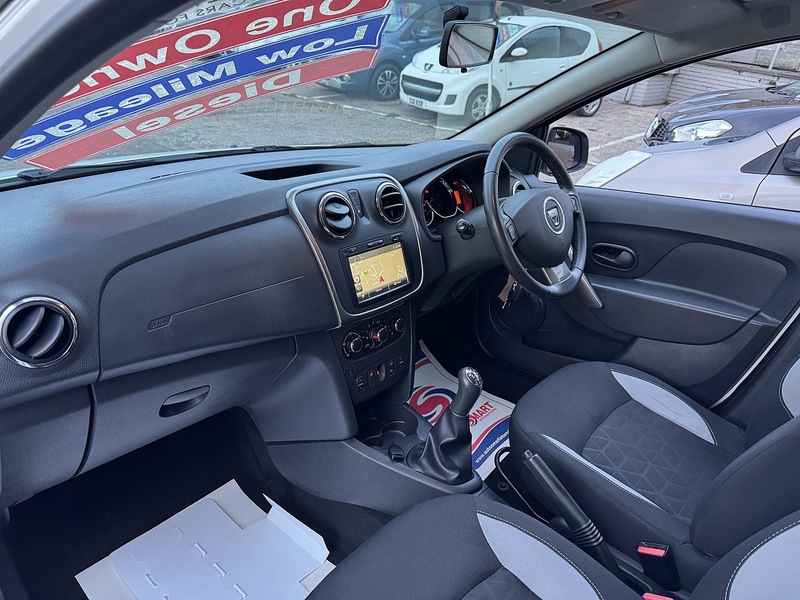 Used Dacia Sandero Stepway 2015 for sale - 76740811: Photo 27