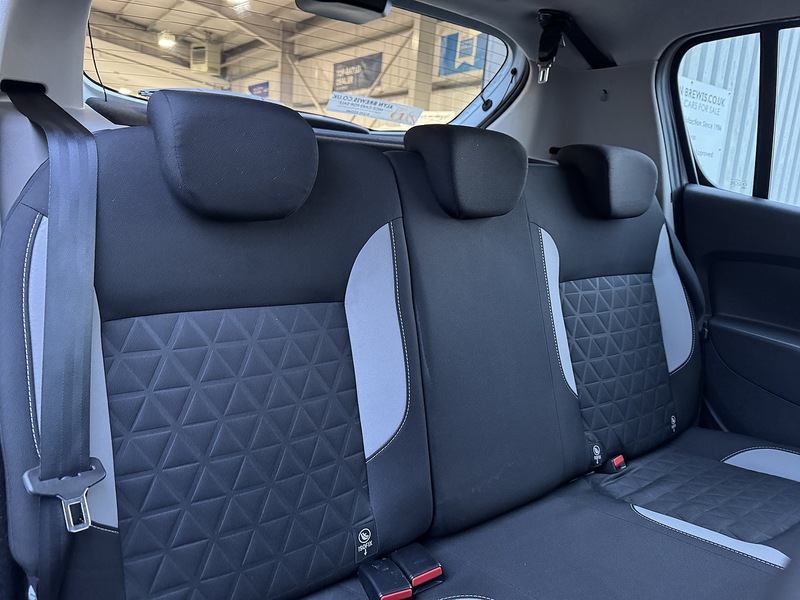 Used Dacia Sandero Stepway 2015 for sale - 76740811: Photo 31