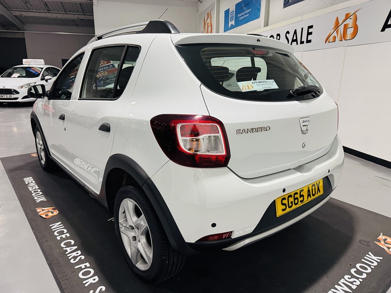 Used Dacia Sandero Stepway 2015 for sale - 76740811: Photo 5