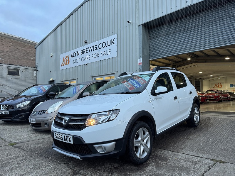 Used Dacia Sandero Stepway 2015 for sale - 76740811: Photo 62