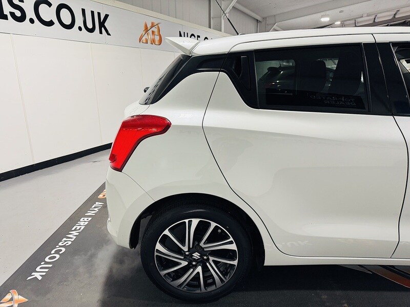 Used Suzuki Swift 2022 for sale - 77003348: Photo 11