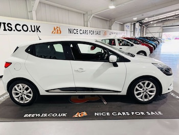 Used Renault Clio 2018 for sale - 78344930: Photo