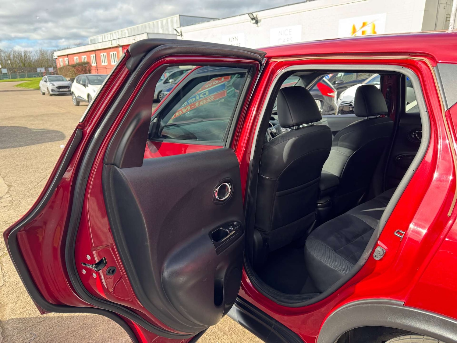 Used Nissan Juke 2016 for sale - 77818785: Photo 62