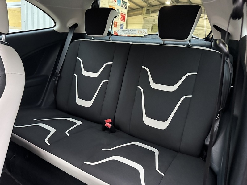 Used Ford Ka 2015 for sale - 76547359: Photo 28