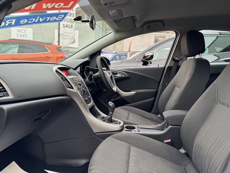 Used Vauxhall Astra 2010 for sale - 76330399: Photo 26