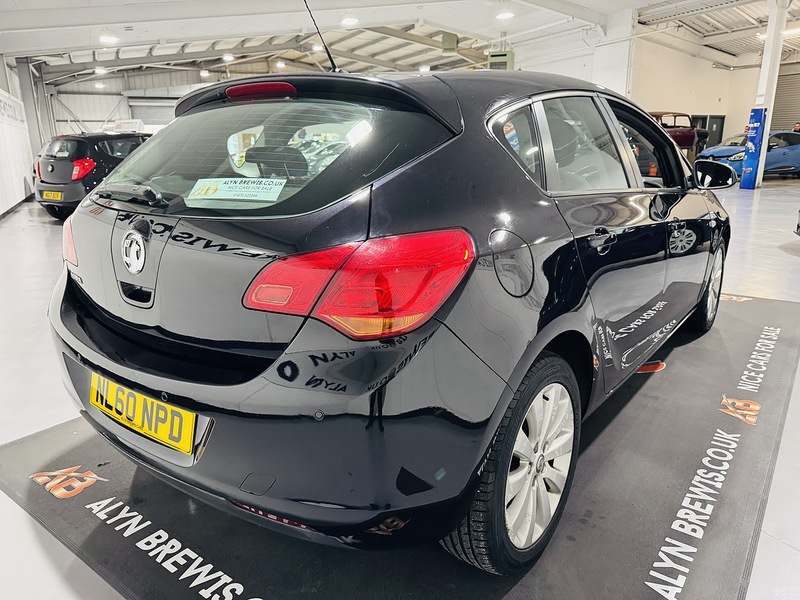 Used Vauxhall Astra 2010 for sale - 76330399: Photo 4