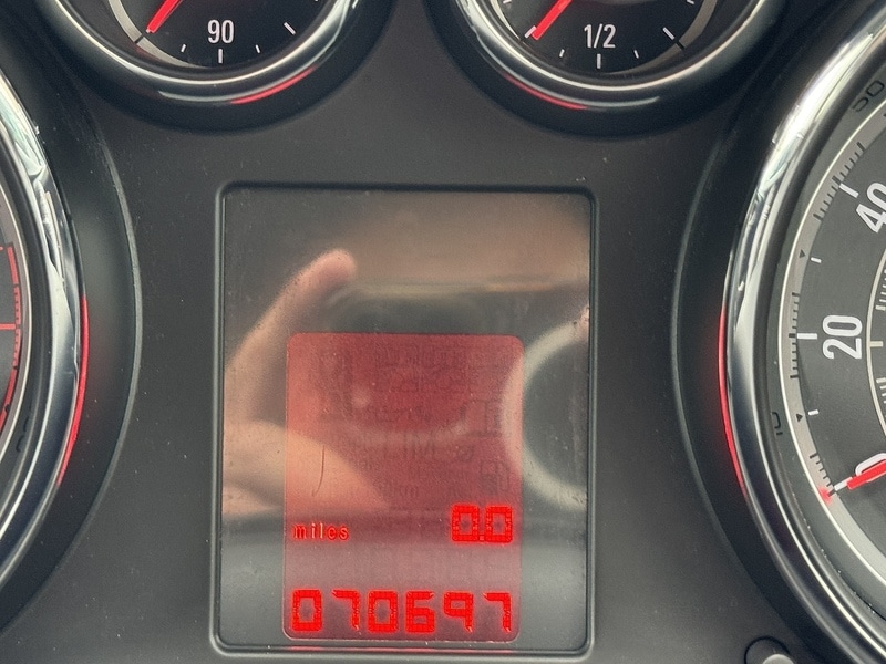 Used Vauxhall Astra 2010 for sale - 76330399: Photo 42