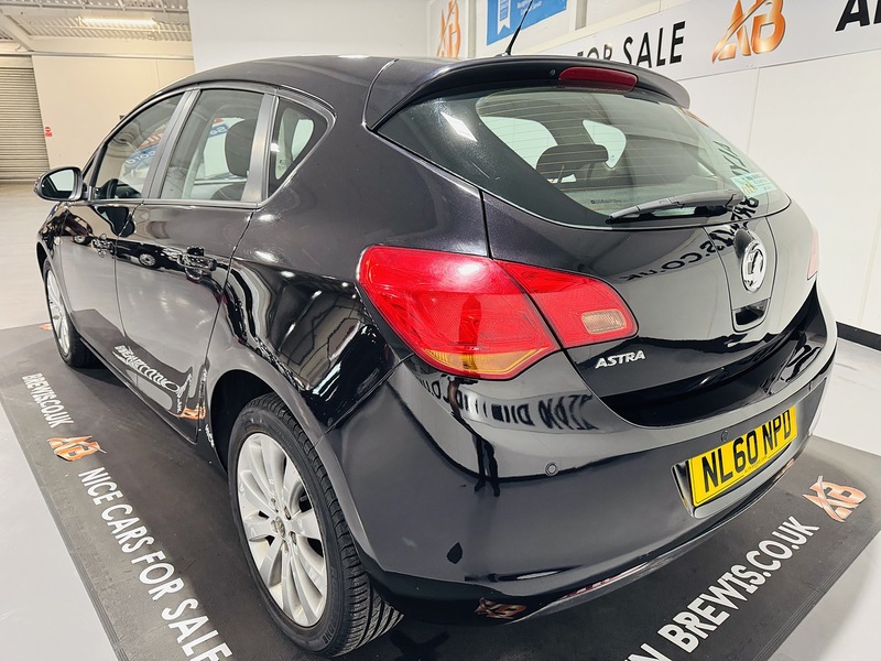 Used Vauxhall Astra 2010 for sale - 76330399: Photo 5