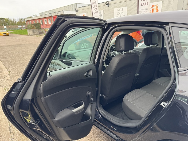 Used Vauxhall Astra 2010 for sale - 76330399: Photo 58