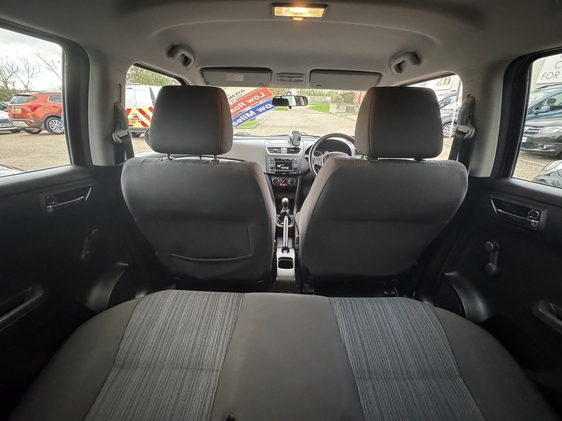 Used Suzuki Swift 2014 for sale - 76334067: Photo 37