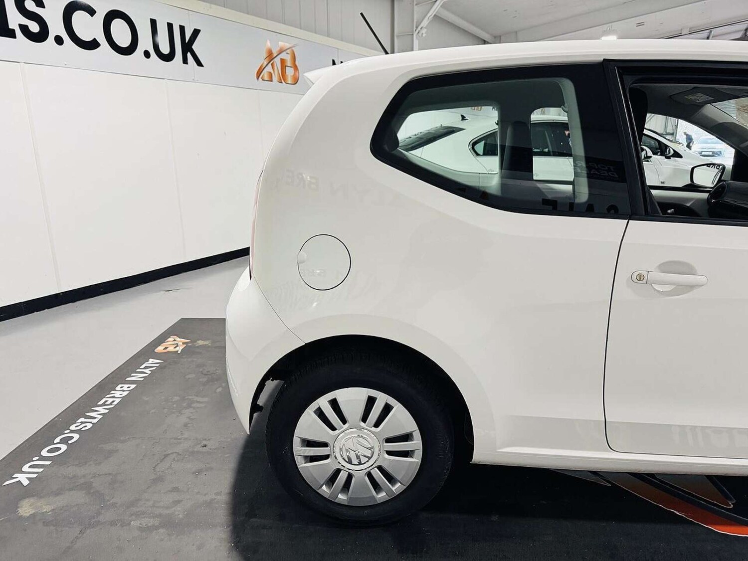 Used Volkswagen up! 2016 for sale - 77487298: Photo 11