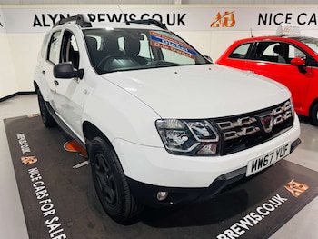 Used Dacia Duster 2017 for sale - 78692884: Photo