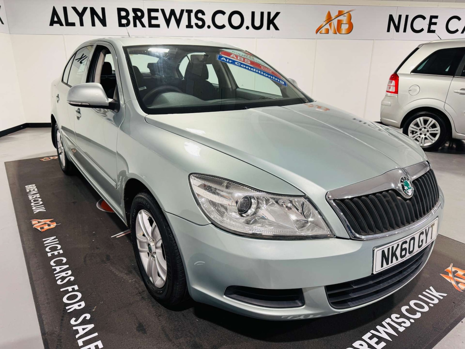 Used Skoda Octavia 2011 for sale - 78027719: Photo 2