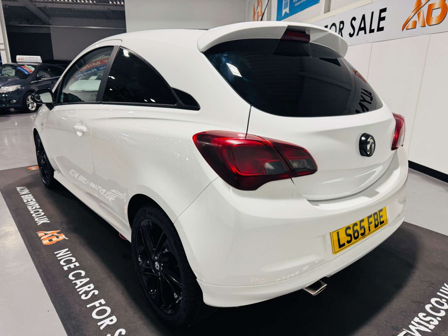 Used Vauxhall Corsa 2015 for sale - 77915410: Photo 5