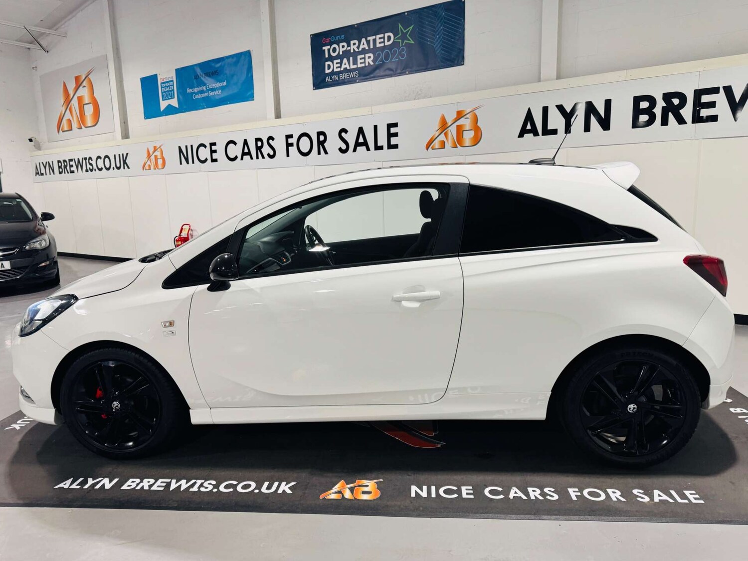 Used Vauxhall Corsa 2015 for sale - 77915410: Photo 6