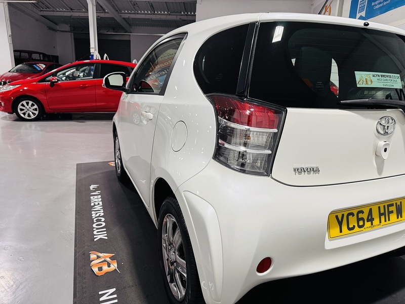 Used Toyota IQ 2014 for sale - 76185788: Photo 10