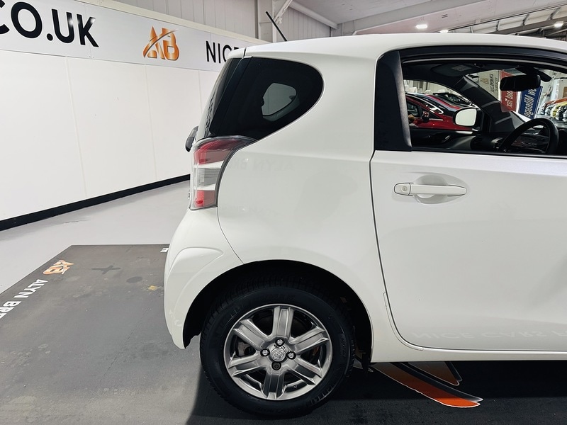 Used Toyota IQ 2014 for sale - 76185788: Photo 11