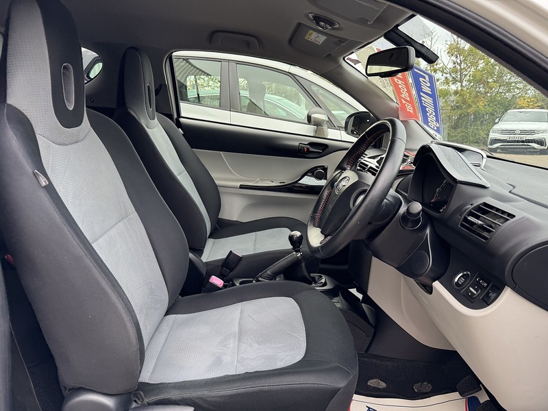 Used Toyota IQ 2014 for sale - 76185788: Photo 29